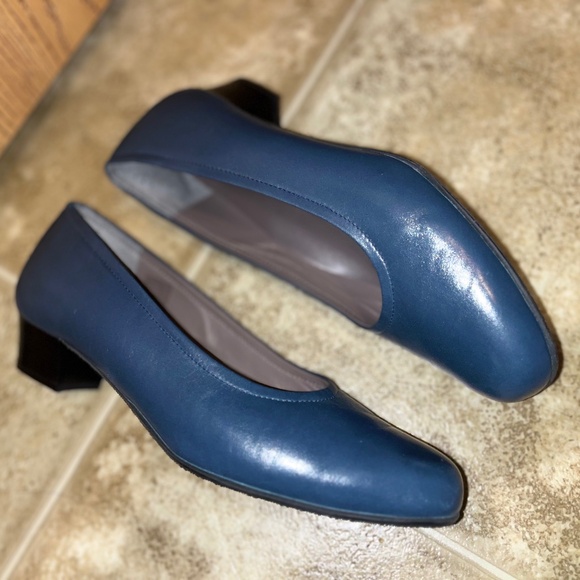 SAS Made in Italy Women Leather Business Office Casual Pumps in Marine Blue 8.5 - Picture 5 of 8